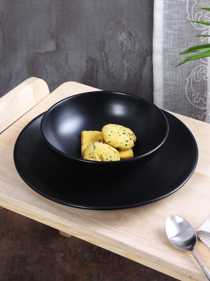 Narradora Sango Coupe Stoneware Dinner Set of 10 Pcs | 4 Pcs Dinner Plates, 2 Pcs Serving Bowl, 4 Pcs Veg Bowls | Premium Crockery Perfect for Gifting | Stoneware |  Dinner Set | Matt Finish | Black